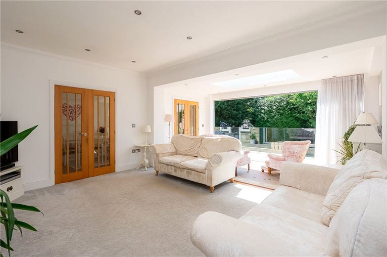 3 bedroom , Crabtree Green, Collingham LS22 - Available