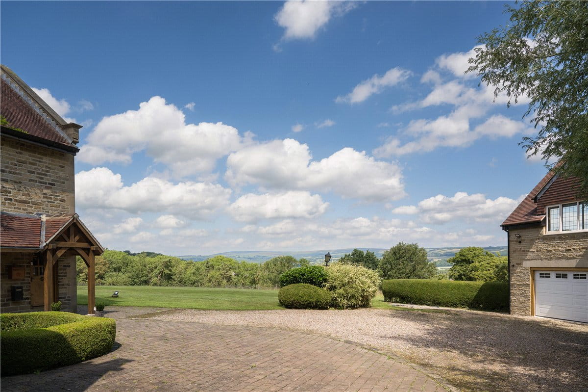 6 bedroom house, Moor Lane, Burley in Wharfedale LS29 - Sold STC