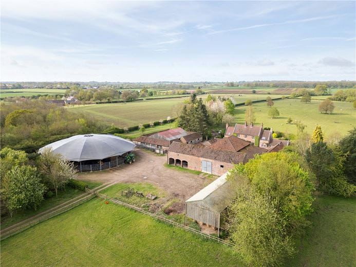 5 bedroom house, Barn 1, Low Farm Barns, Thorpe Underwood YO26 - Available