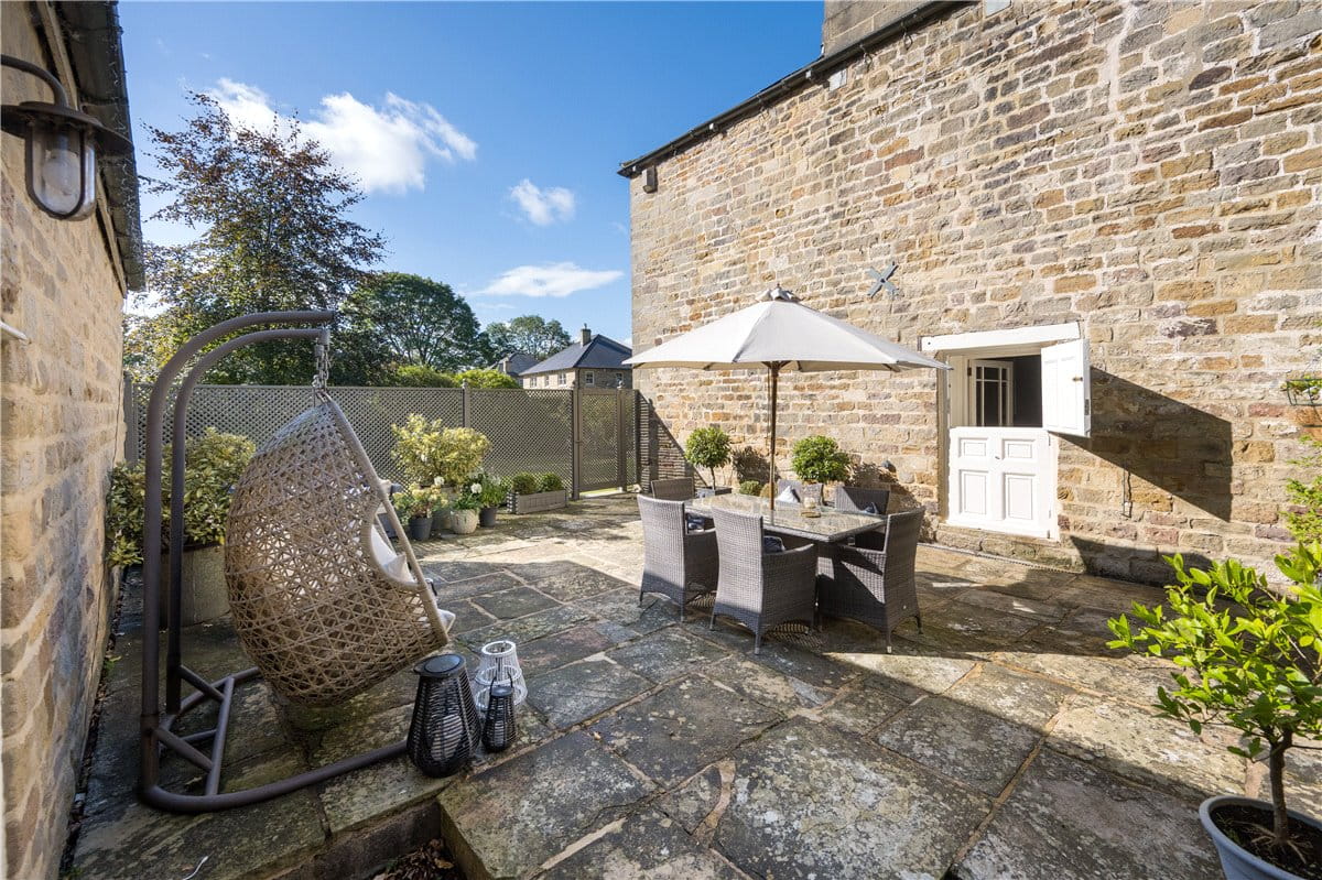 4 bedroom house, Scotton Lodge, Scotton HG5 - Available