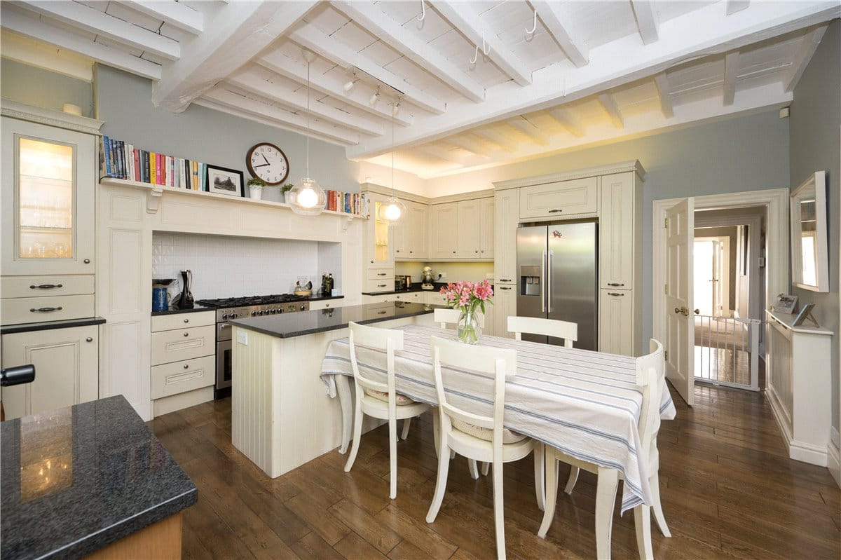 4 bedroom house, Scotton Lodge, Scotton HG5 - Available