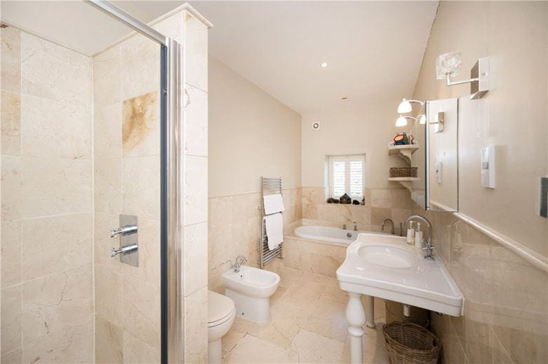 4 bedroom house, Scotton Lodge, Scotton HG5 - Available
