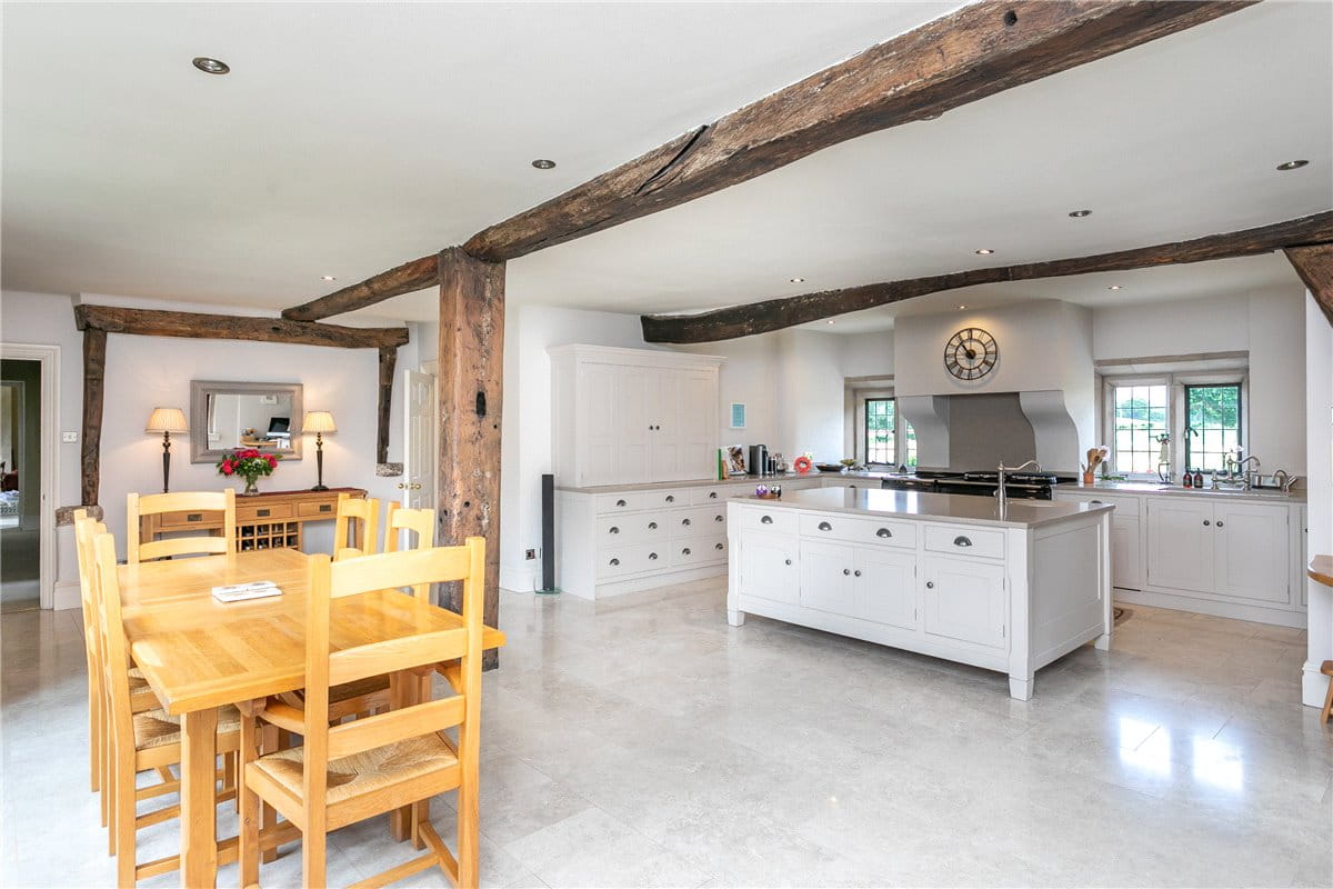 6 bedroom house, Osbaldeston, Near Blackburn BB2 - Available