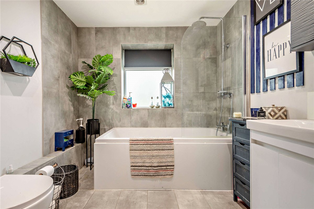 6 bedroom house, Calcutt, Near Knaresborough HG5 - Available