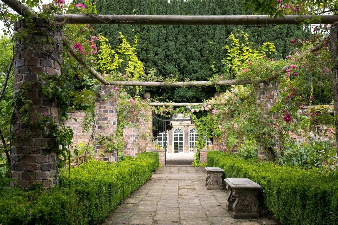 166 acres House, Ripley Castle, Ripley HG3 - Available