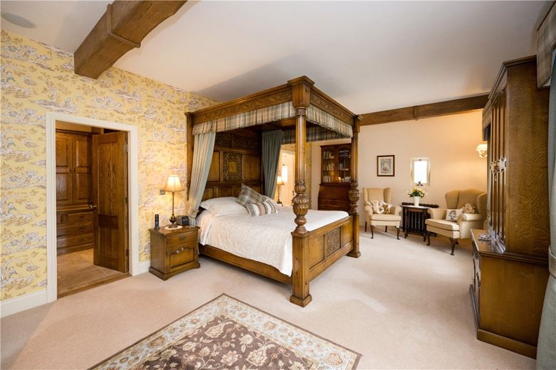 5 bedroom house, Felliscliffe, Near Harrogate HG3 - Available