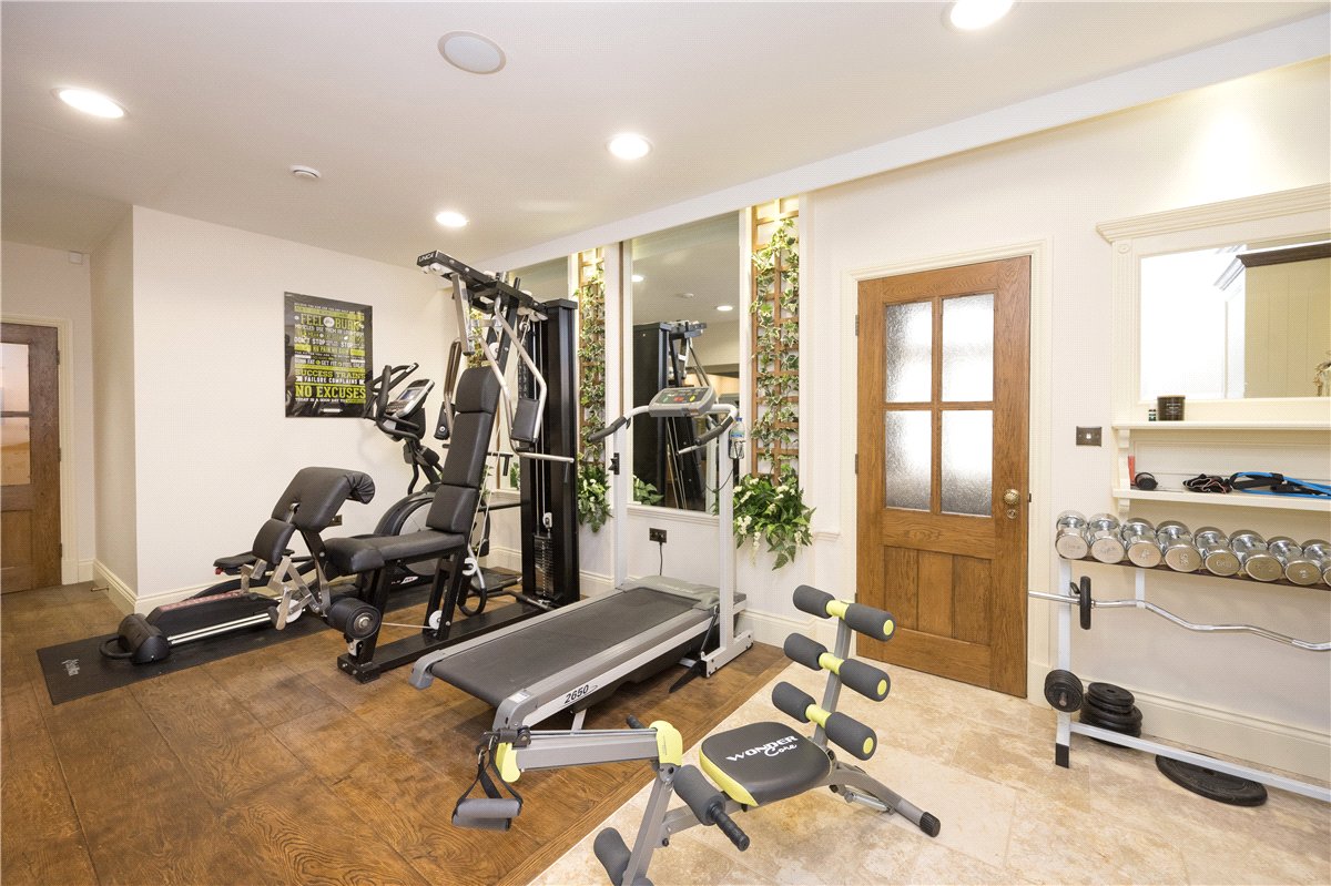 5 bedroom house, Felliscliffe, Near Harrogate HG3 - Available