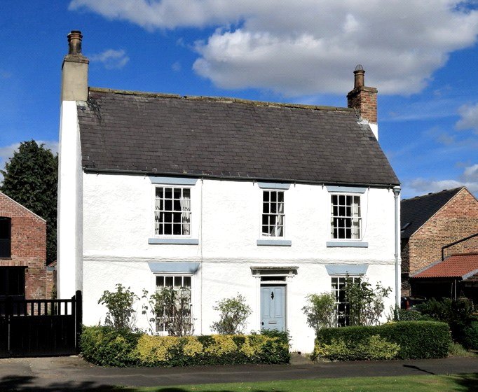 4 bedroom house, The Green, Kirklington DL8 - Available