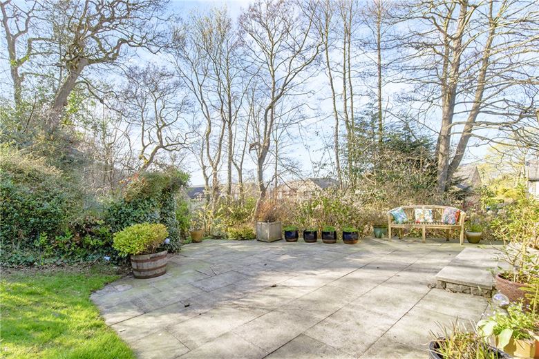 5 bedroom house, Oaklands, Westwood Drive LS29 - Available