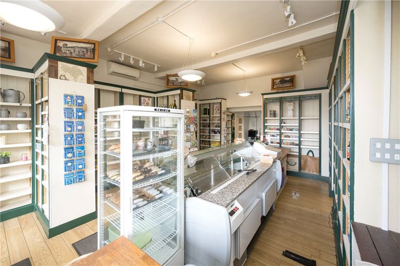 8 bedroom house, Main Street, Ripley HG3 - Available