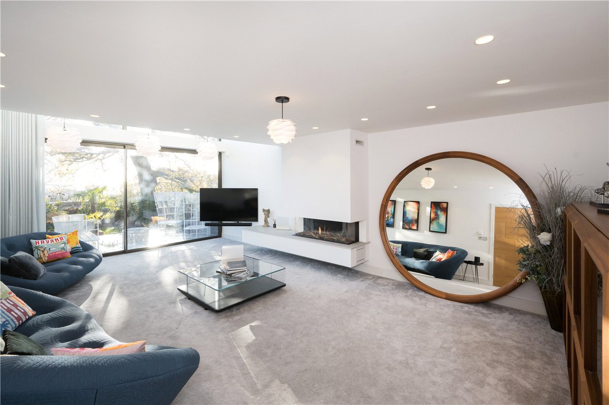 4 bedroom house, Rossett Green Lane, Harrogate HG2 - Available