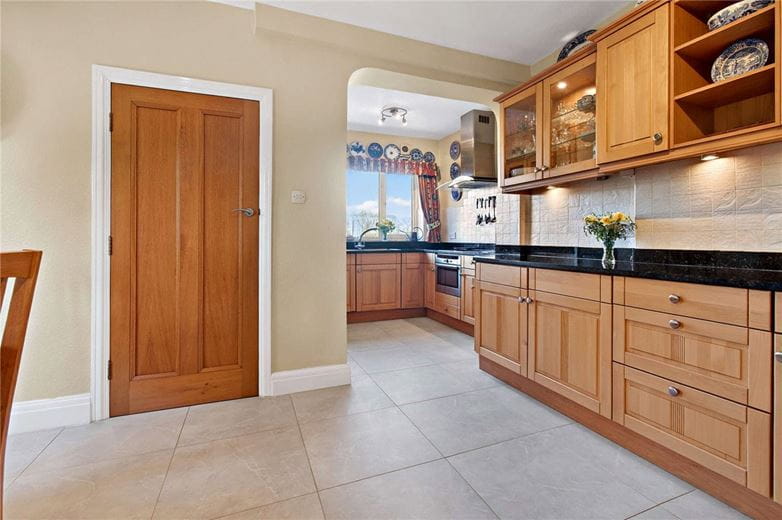 4 bedroom house, Merrybank Lane, Huby LS17 - Available