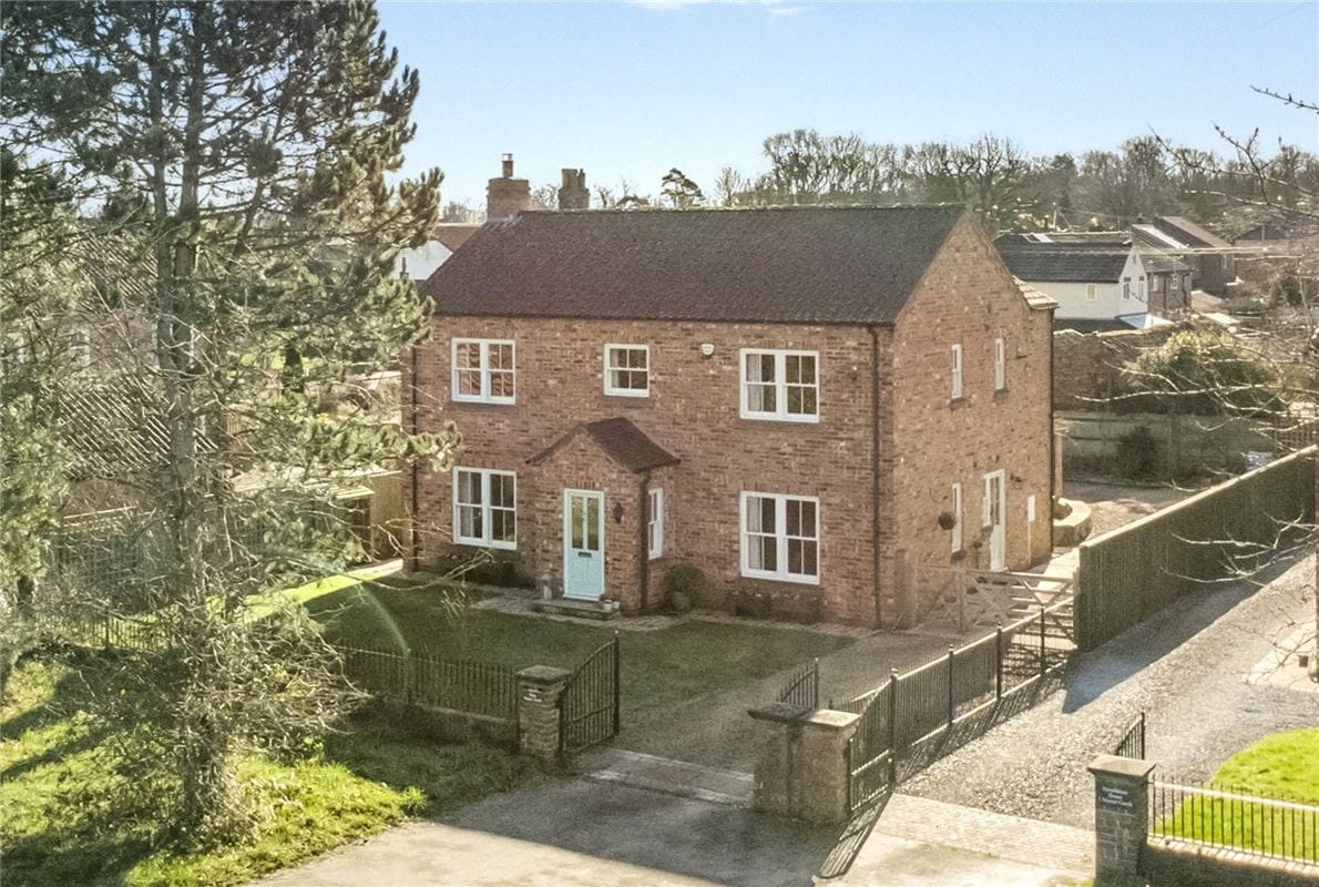 4 bedroom house, Manor Garth, Skelton-on-Ure HG4 - Available