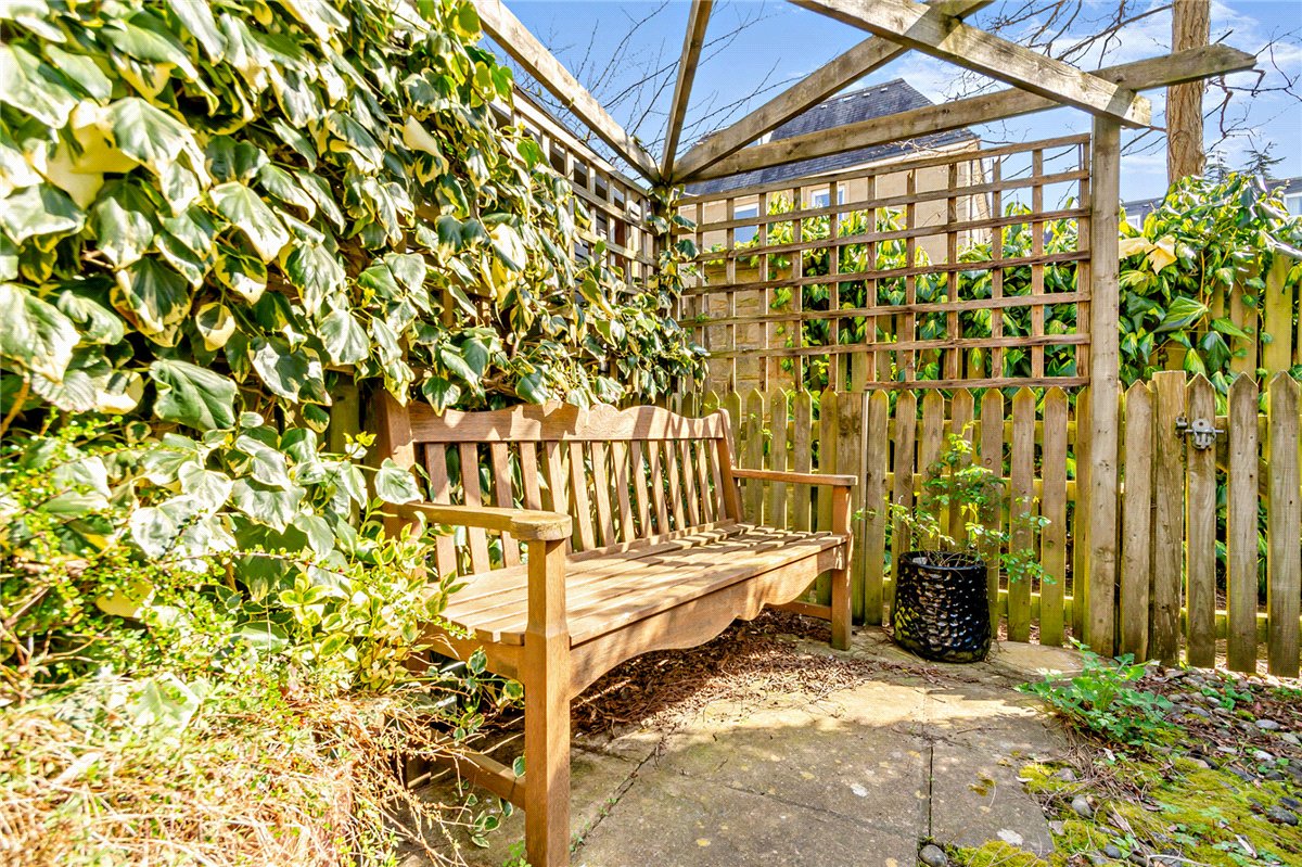 4 bedroom house, Queens Gate, Harrogate HG1 - Available