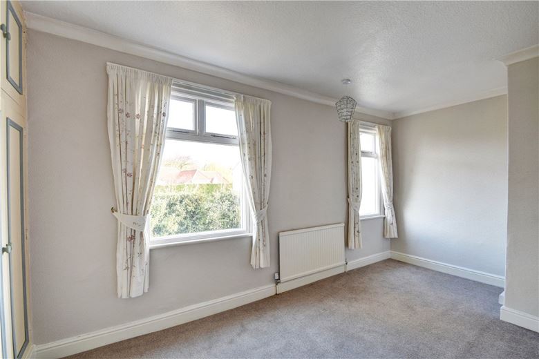 2 bedroom cottage, Elmwood Terrace, Collingham LS22 - Available