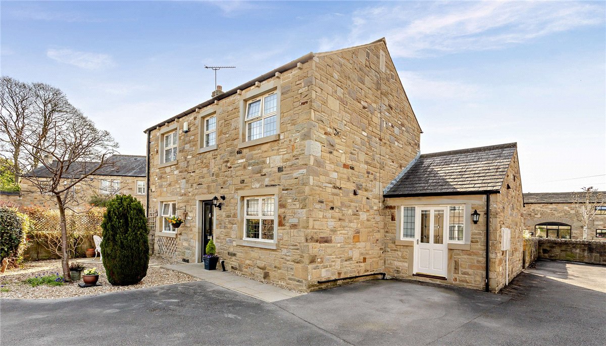 4 bedroom house, Sedgegarth, Thorner LS14 - Available