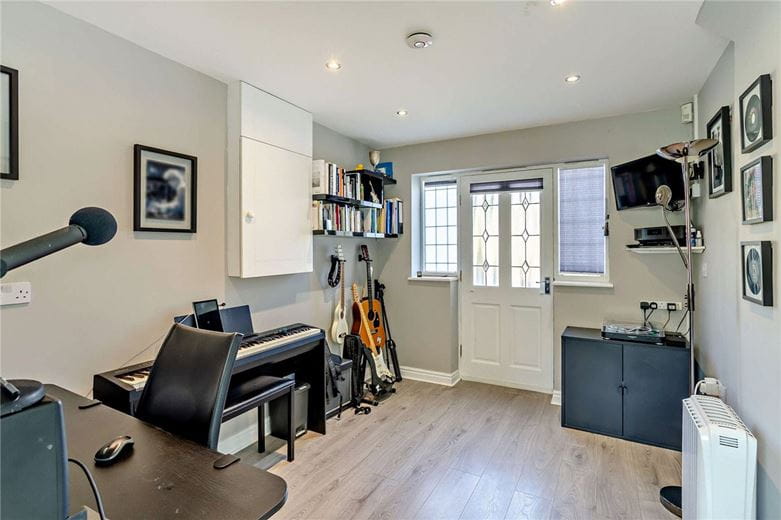 4 bedroom house, Sedgegarth, Thorner LS14 - Available