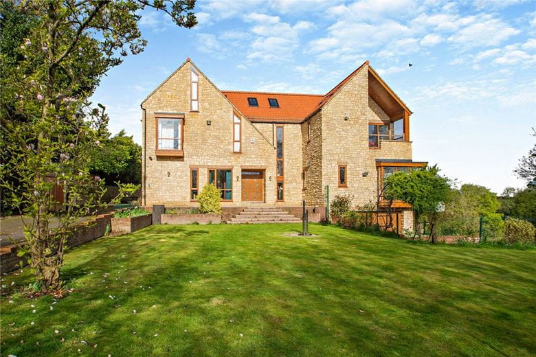 8 bedroom house, Cragtops, Pinfold Lane WF8 - Available