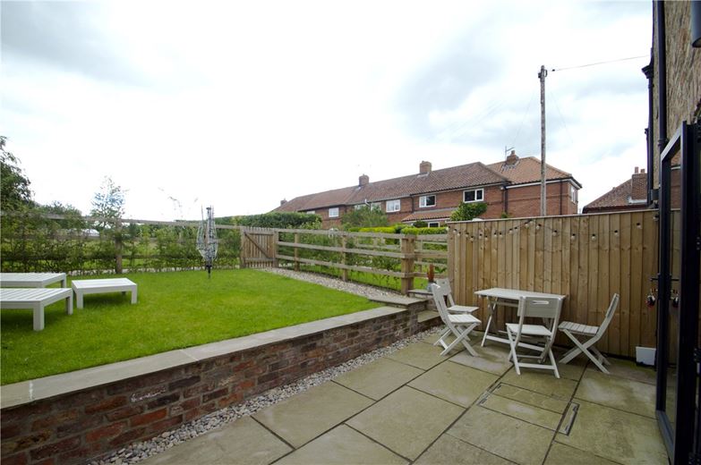 2 bedroom house, The Cottages, Kirk Hammerton YO26