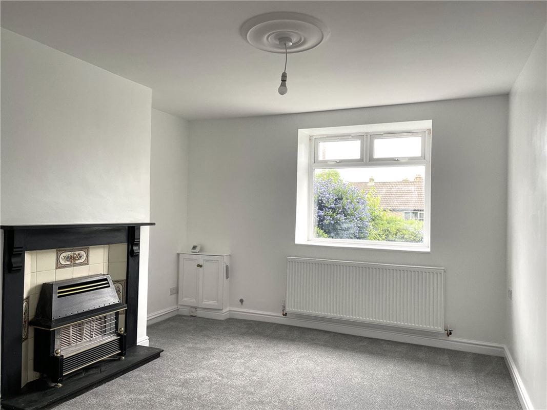 2 bedroom house, Church Street, Emley HD8