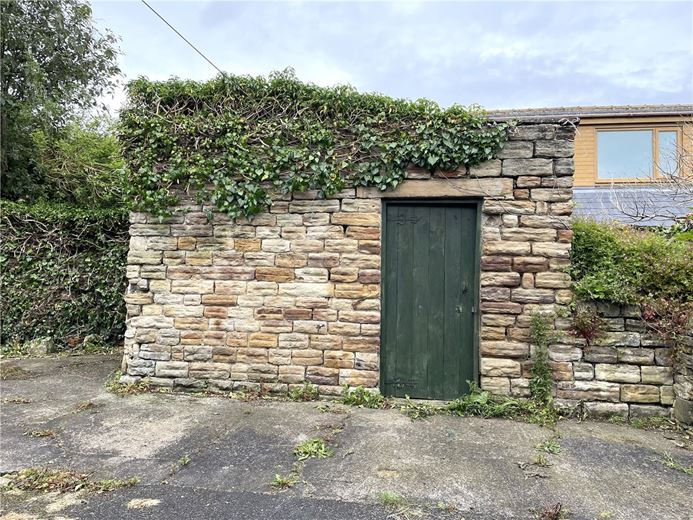 2 bedroom house, Church Street, Emley HD8