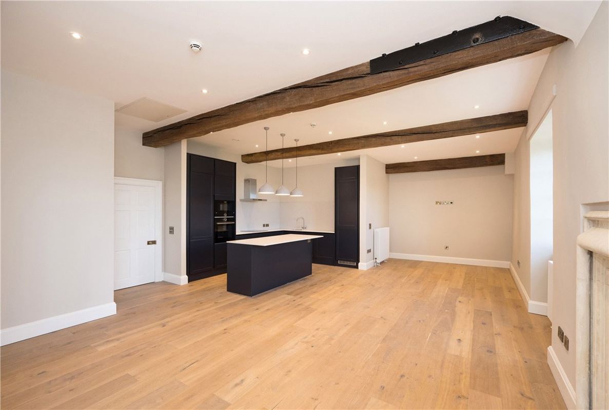 2 bedroom flat, Shrewsbury, Ledston Hall, Back Newton Lane WF10