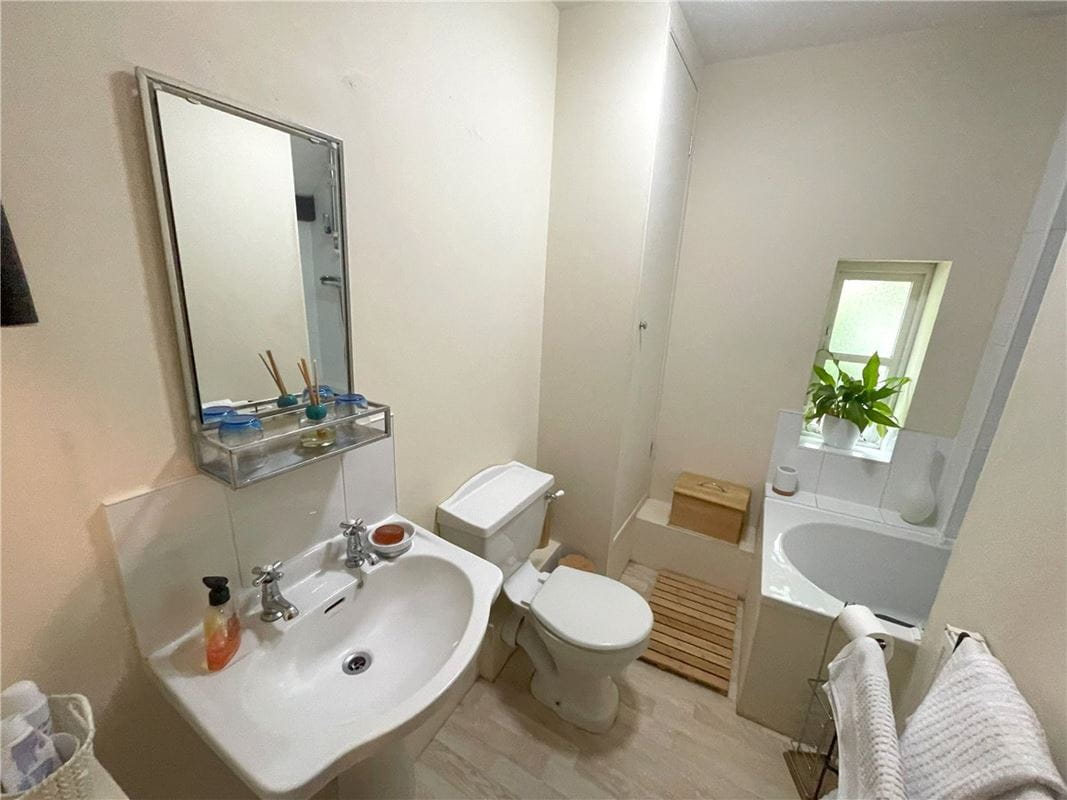 2 bedroom cottage, Nabbs Lane, Slaithwaite HD7