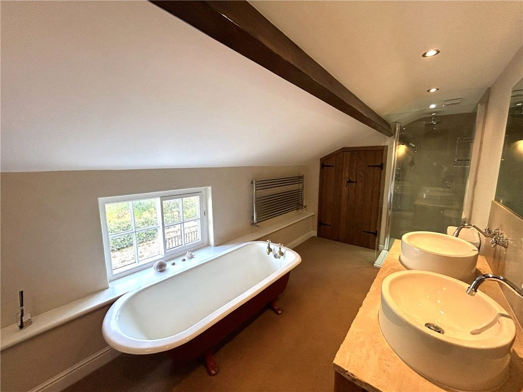 3 bedroom cottage, 15 Main Street, Wath HG4