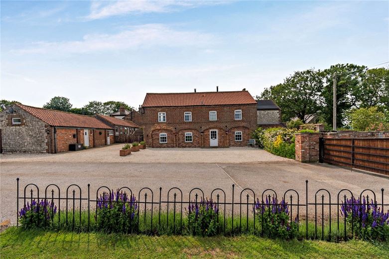  Farm, Wains Lane, Staxton YO12 - Available