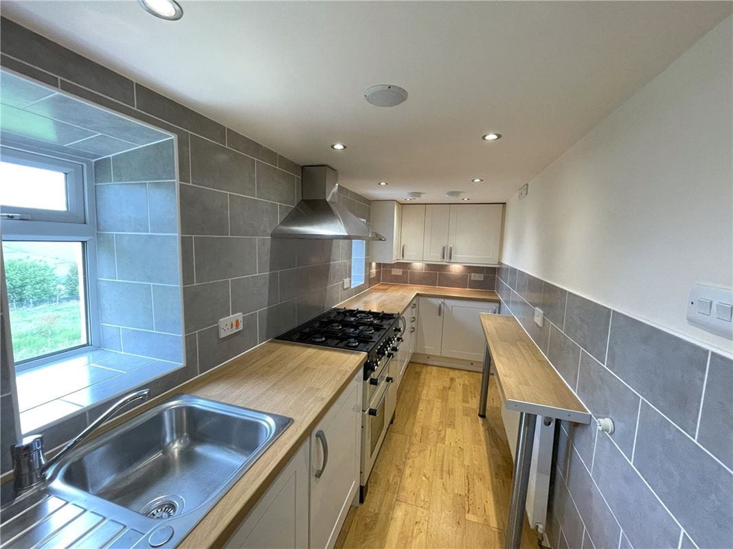 2 bedroom cottage, Slaithwaite, Huddersfield HD7