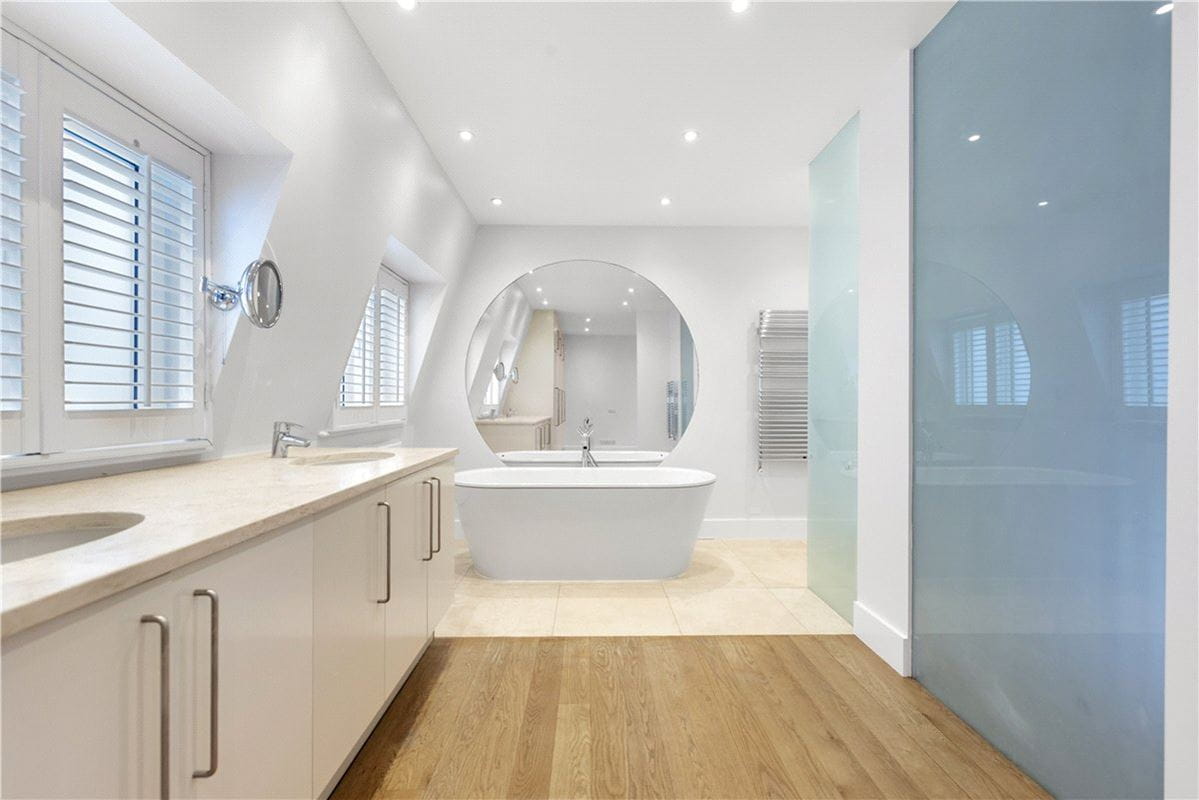 2 bedroom house, Thurloe Close, South Kensington SW7 - Available