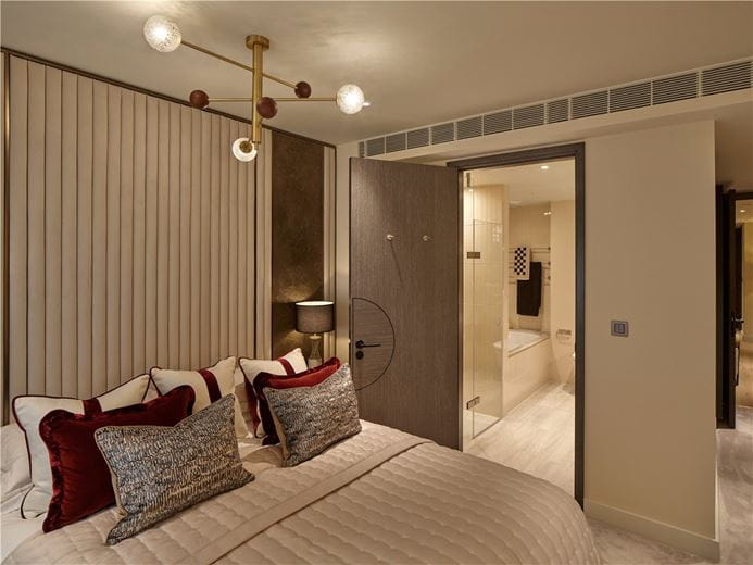 2 bedroom flat, Waterfront Drive, Chelsea Waterfront SW10 - Available