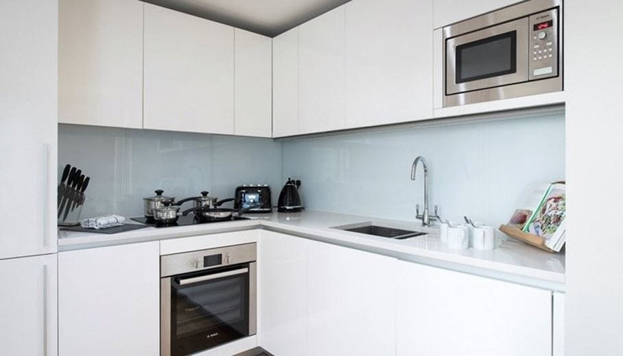 3 bedroom flat, Merchant Square East, London W2 - Available