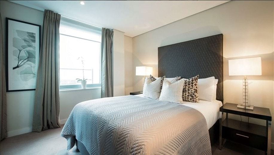 3 bedroom flat, Merchant Square East, London W2 - Available