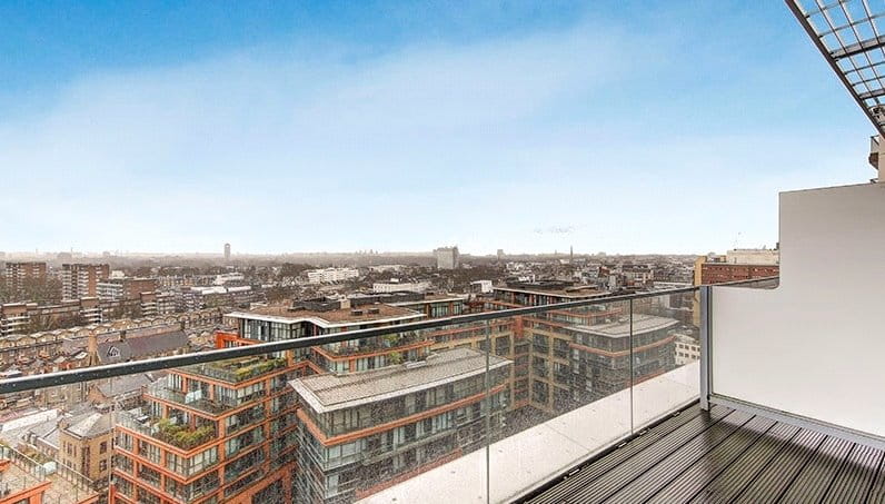 3 bedroom flat, Merchant Square East, London W2 - Available