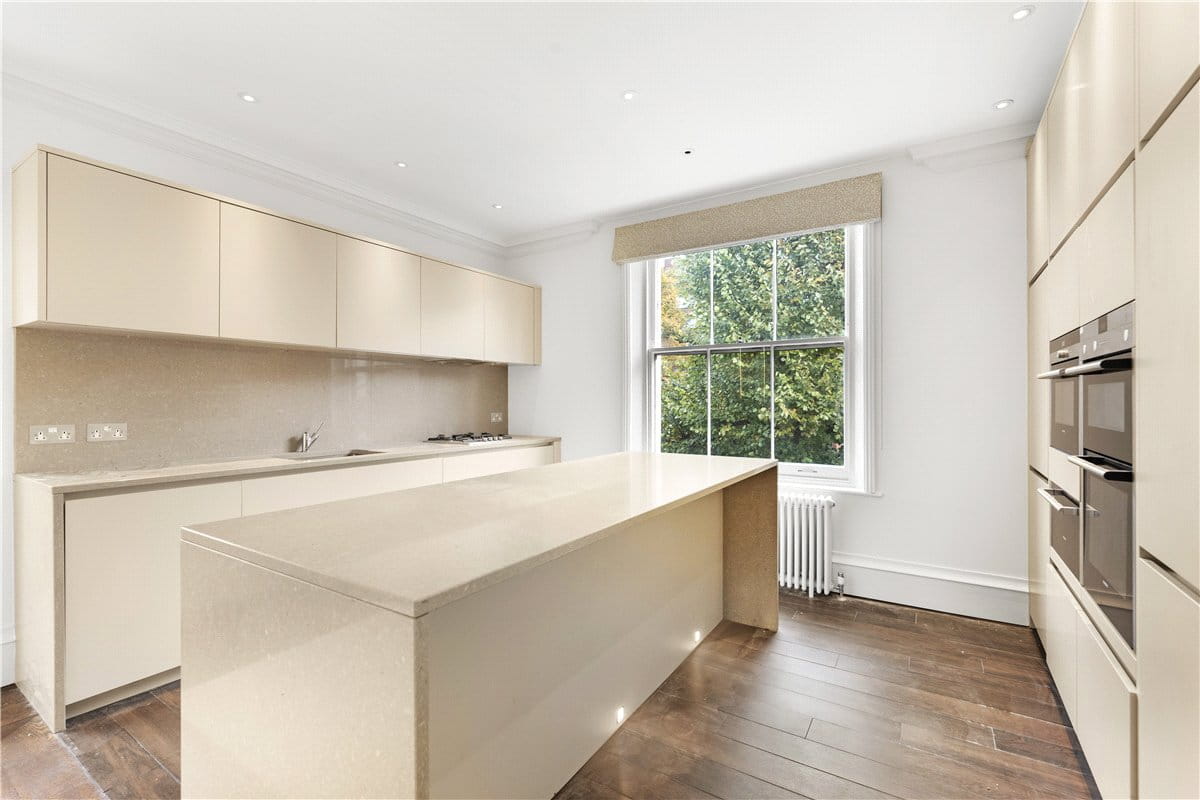3 bedroom flat, Addison Road, London W14 - Available