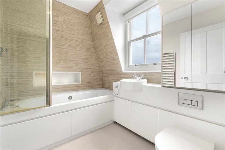 3 bedroom flat, Addison Road, London W14 - Available