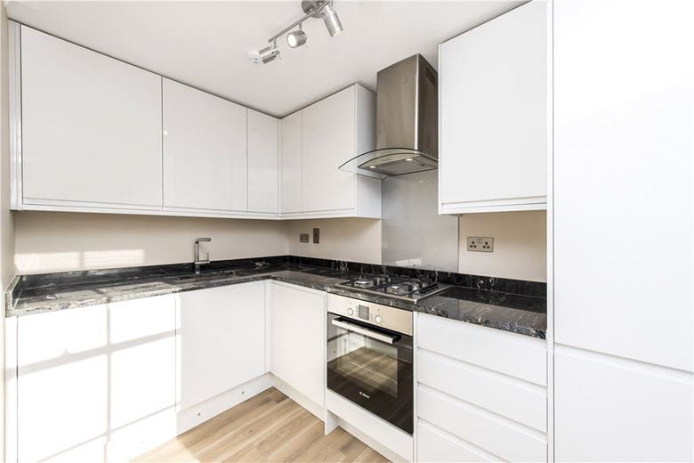 2 bedroom flat, Norland Square, London W11 - Available