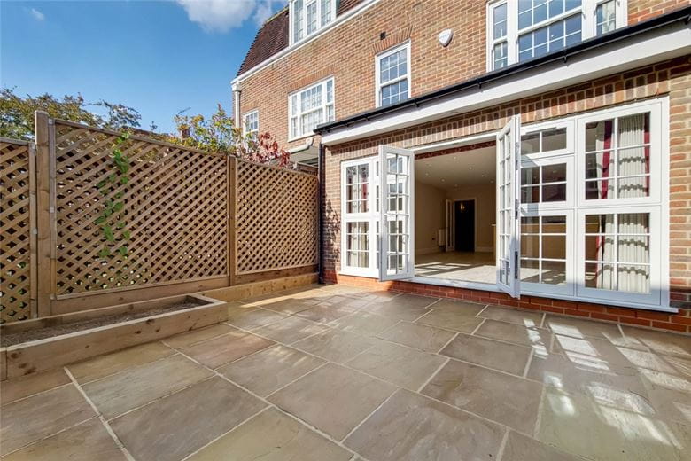 4 bedroom house, Abbotsbury Road, Holland Park W14 - Available