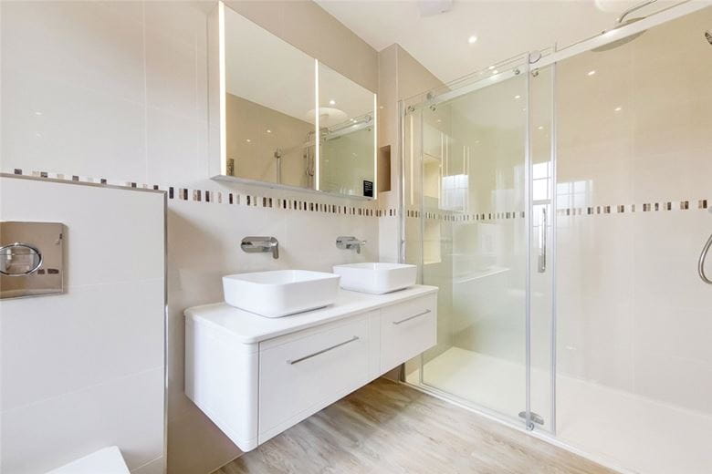 4 bedroom house, Abbotsbury Road, Holland Park W14 - Available