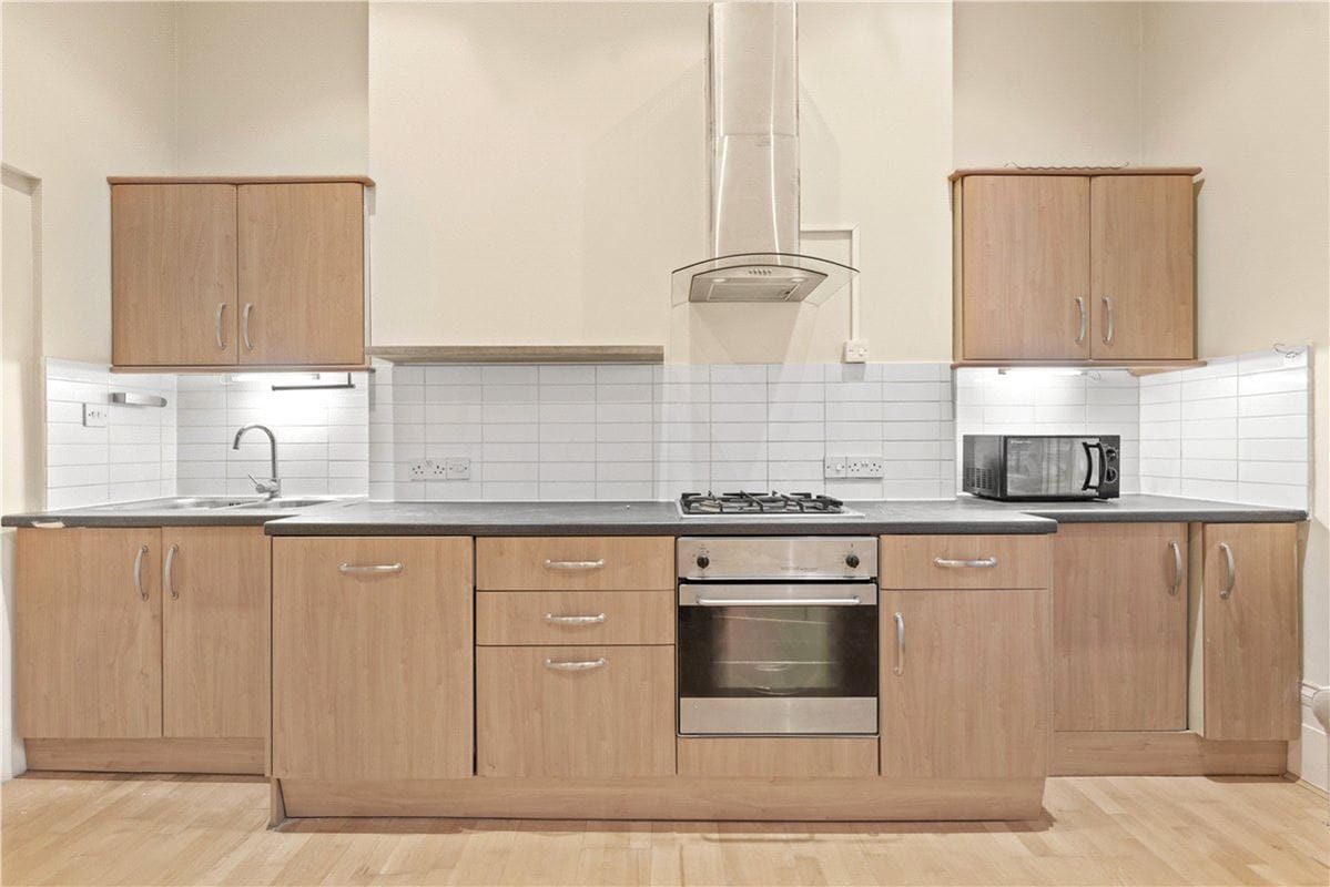 1 bedroom flat, Royal Crescent, Holland Park W11 - Available