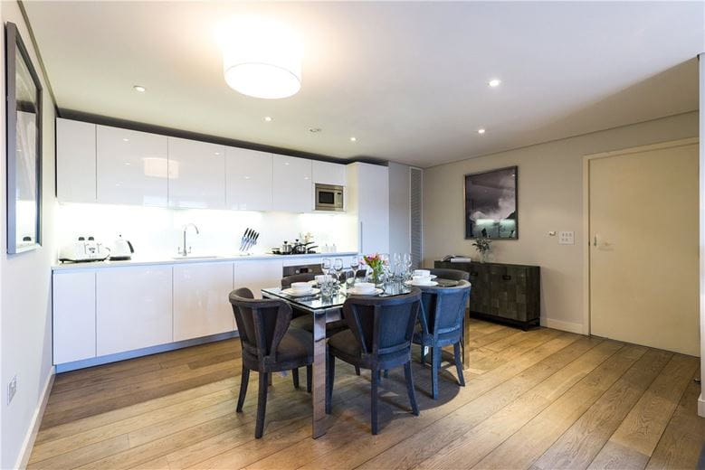 3 bedroom flat, Merchant Square East, London W2 - Available