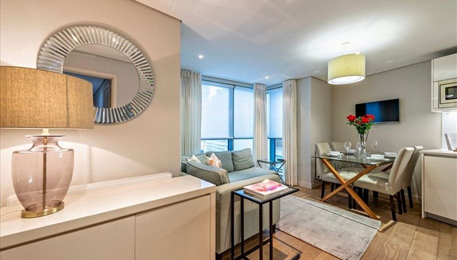 3 bedroom flat, Merchant Square East, London W2 - Available
