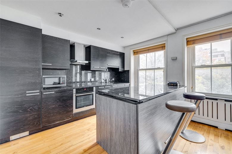 3 bedroom flat, Ennismore Gardens, Knightsbridge SW7 - Available