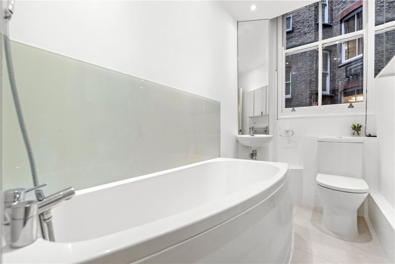 2 bedroom flat, Lincoln House, Basil Street SW3 - Available