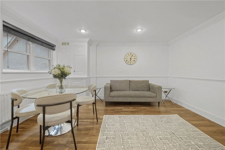 1 bedroom flat, Manson Place, South Kensington SW7 - Let Agreed