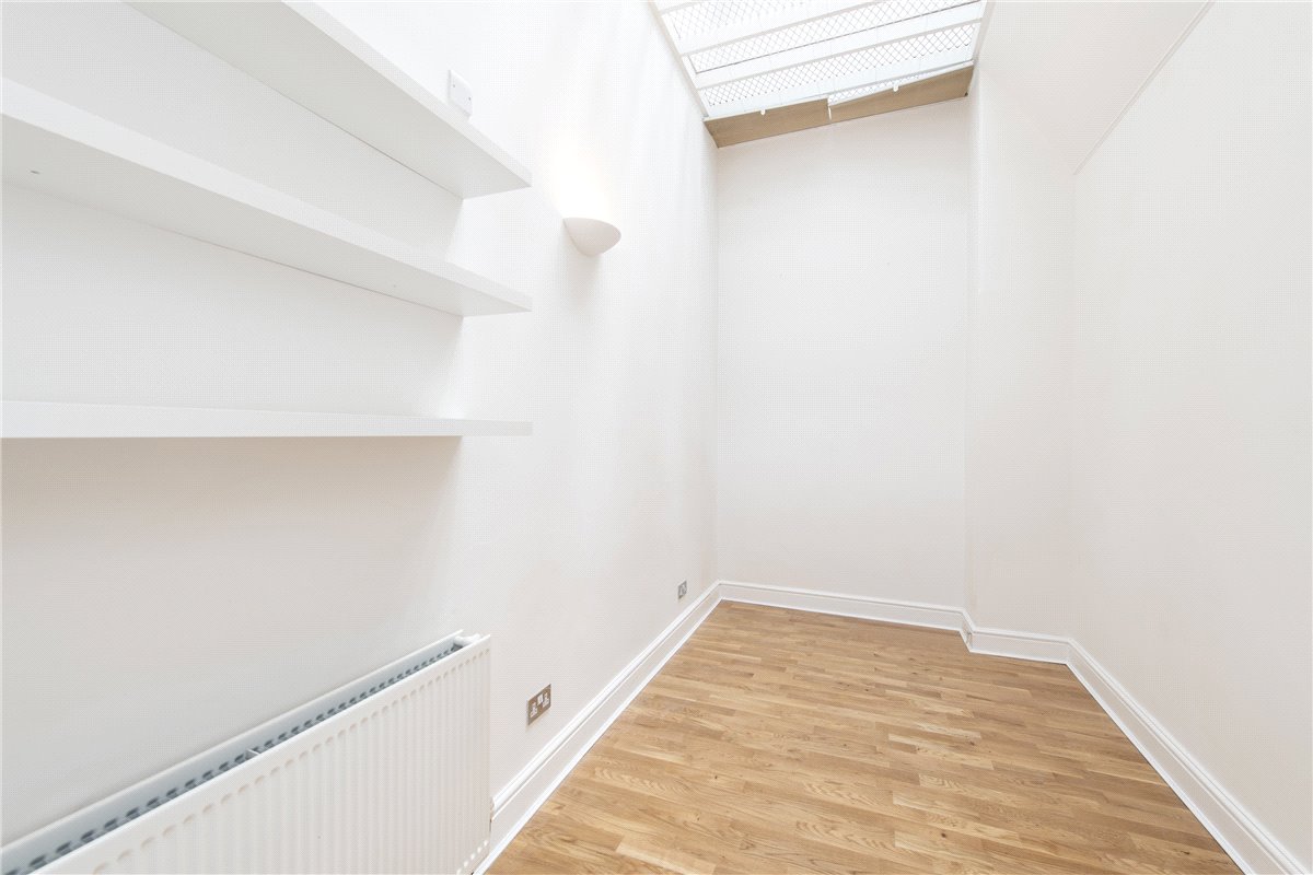1 bedroom flat, Chesham Place, Belgravia SW1X - Let Agreed