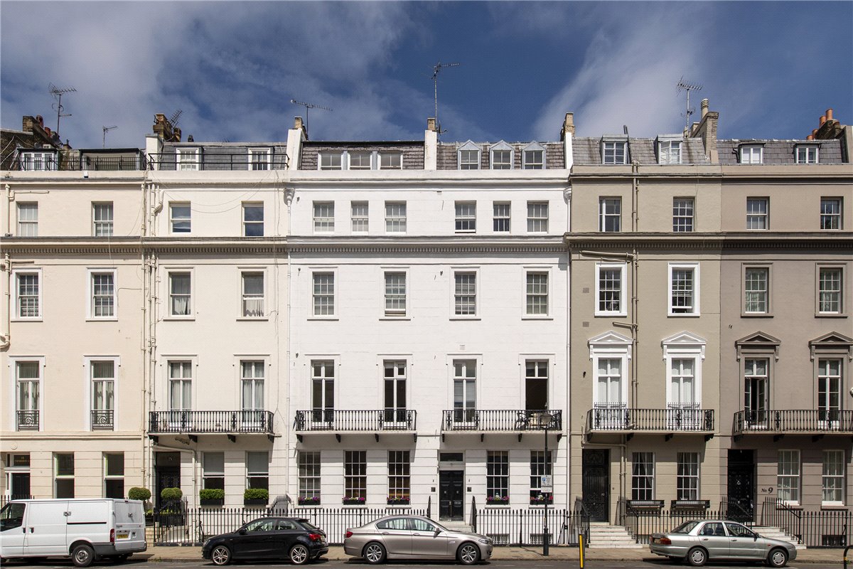 1 bedroom flat, Chesham Place, Belgravia SW1X - Let Agreed