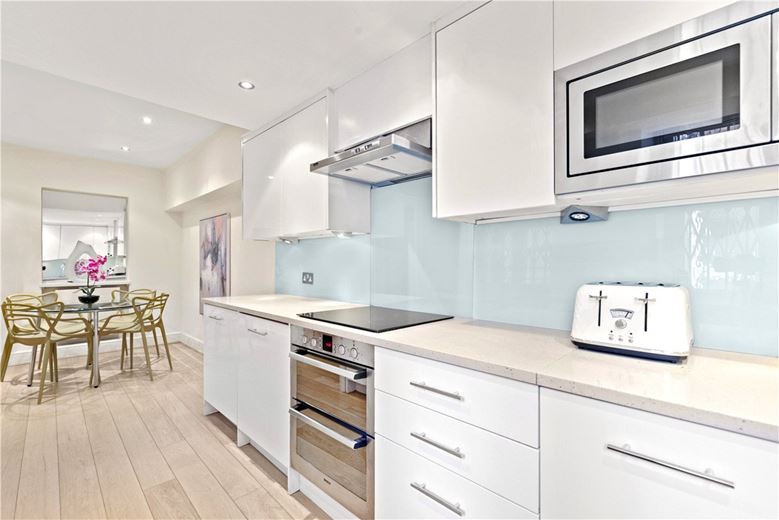 1 bedroom flat, Lennox Gardens, Knightsbridge SW1X - Available
