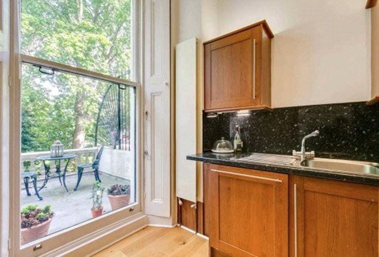 2 bedroom flat, Ashburn Gardens, South Kensington SW7 - Available